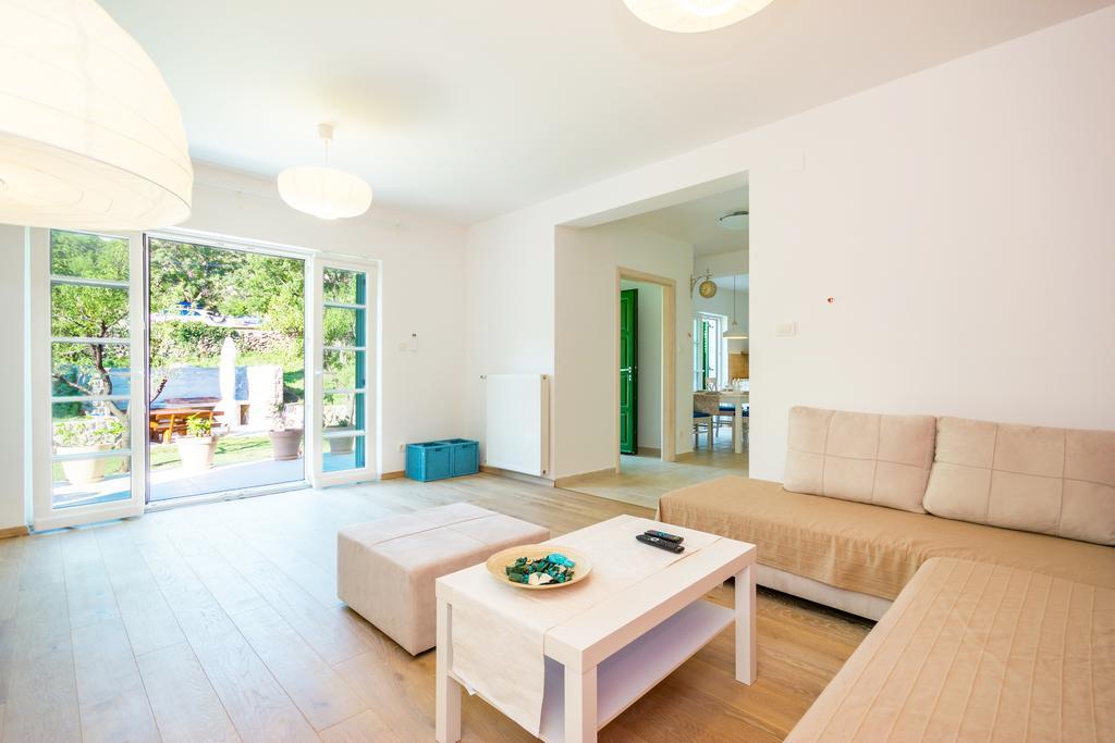 סווטי יוראי Apartment Barbina Kastelina חדר תמונה
