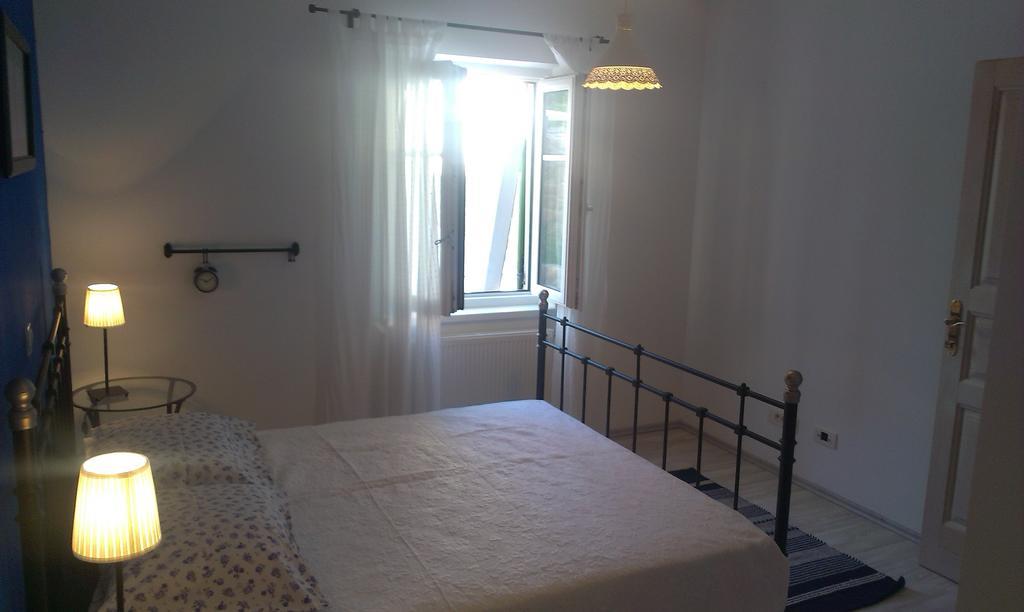 סווטי יוראי Apartment Barbina Kastelina חדר תמונה